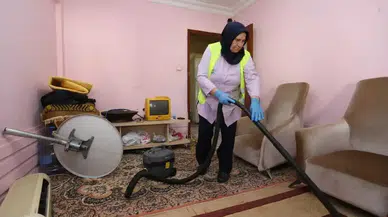 Kepez’de Yürek Isıtan Dokunuş: Fatma Teyzenin Sözleri Duygulandırdı